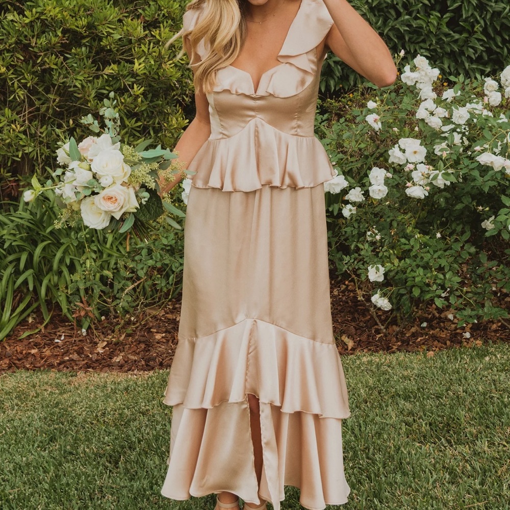 NWT Show me your Mumu Reese Ruffle Dress